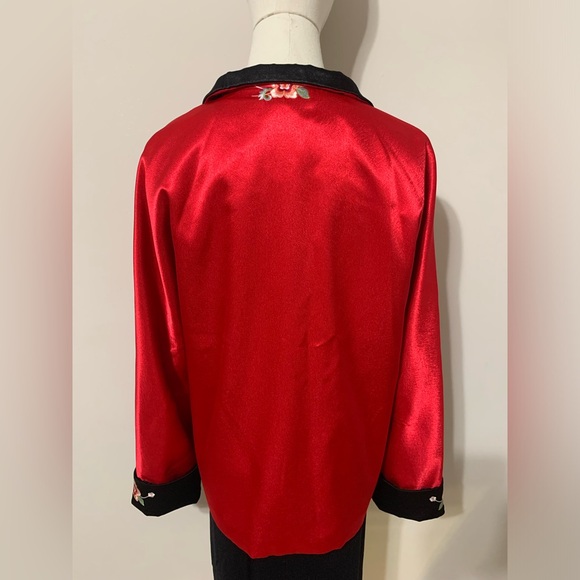Chinese Traditional Red Silk Jacket - Picture 8 of 17